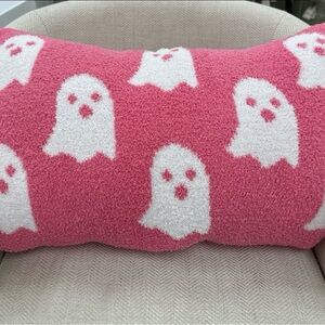 Cupcake & cashmere pink ghost pillow